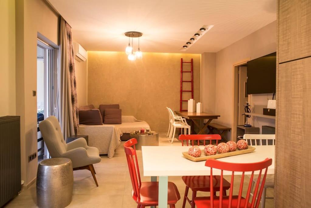 Deluxe Apartment In The Center Kalamata Exterior foto